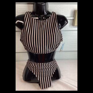 Striped Black and White Bikini Set.16